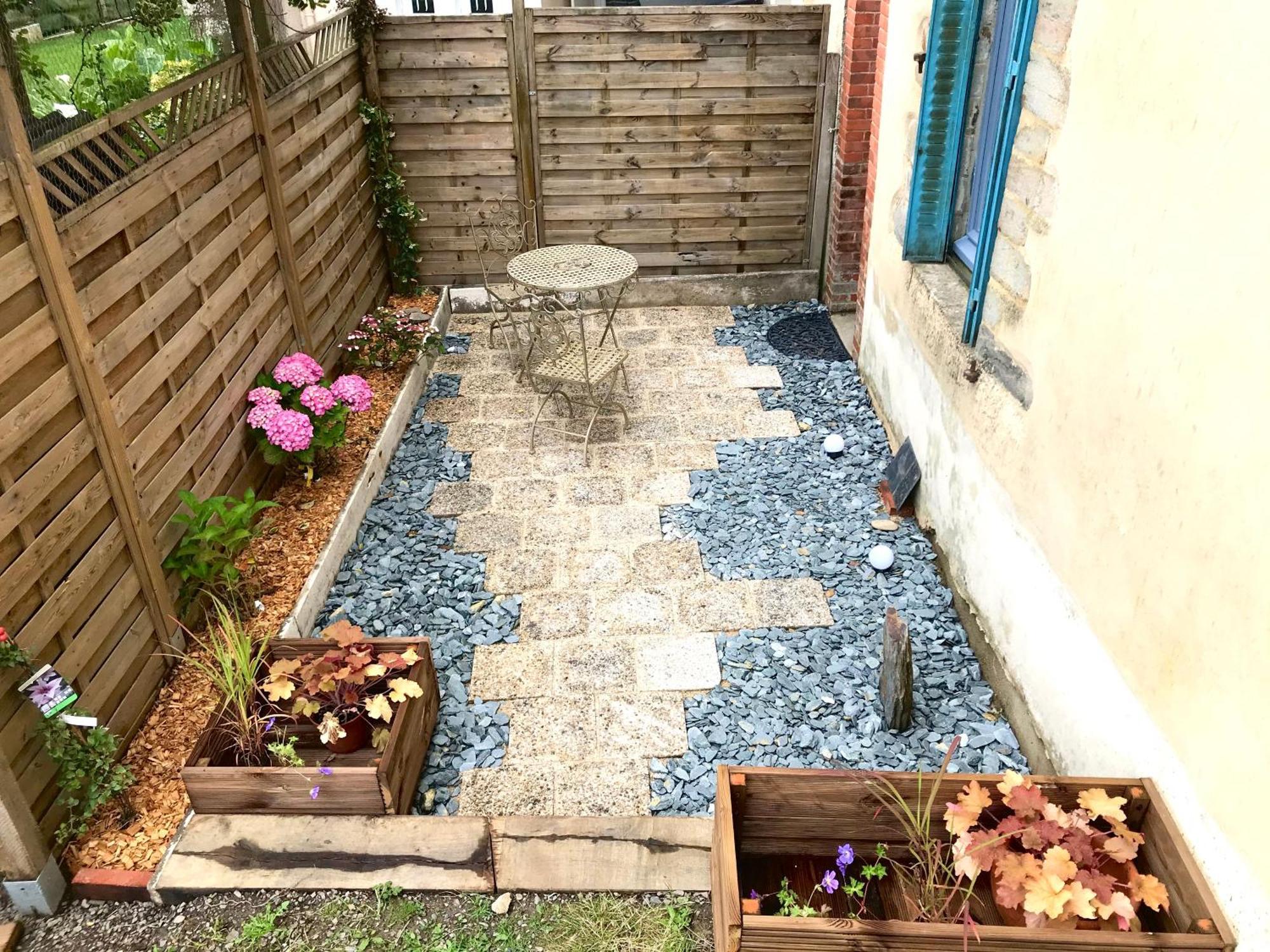Et Terrasse Au Sein D'un Manoir Xviième